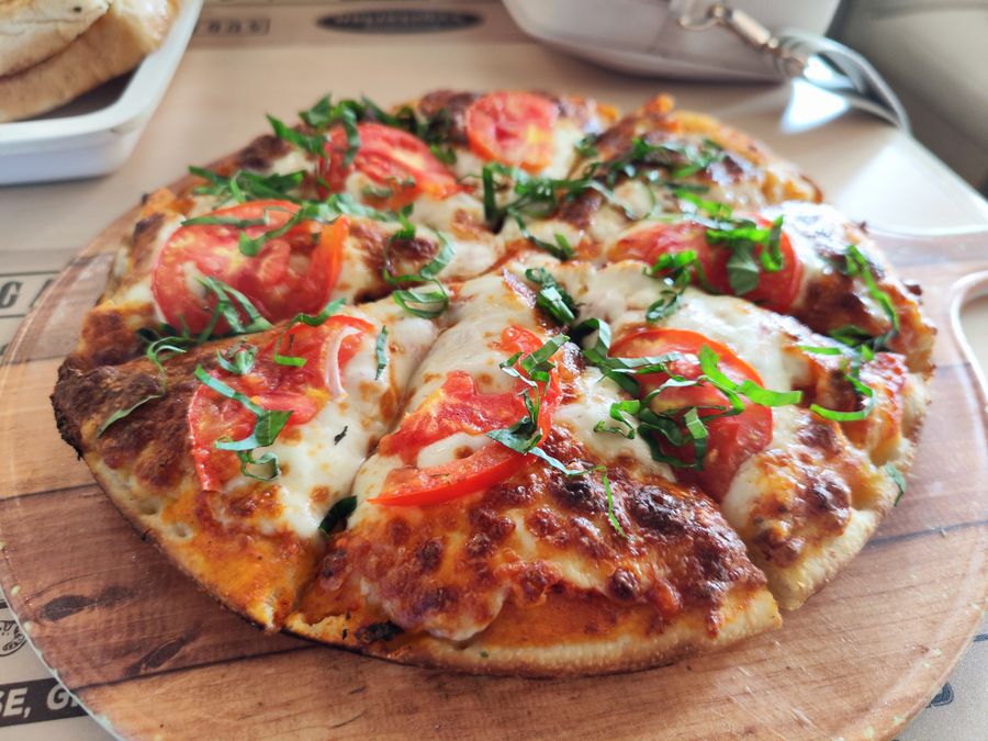 Margherita pizza